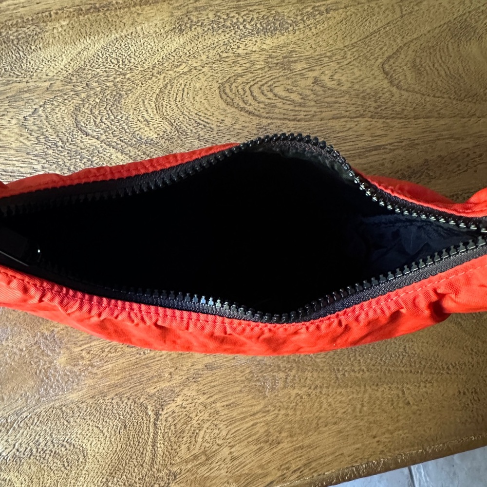 BAGGU Mini Nylon Shoulder Bag